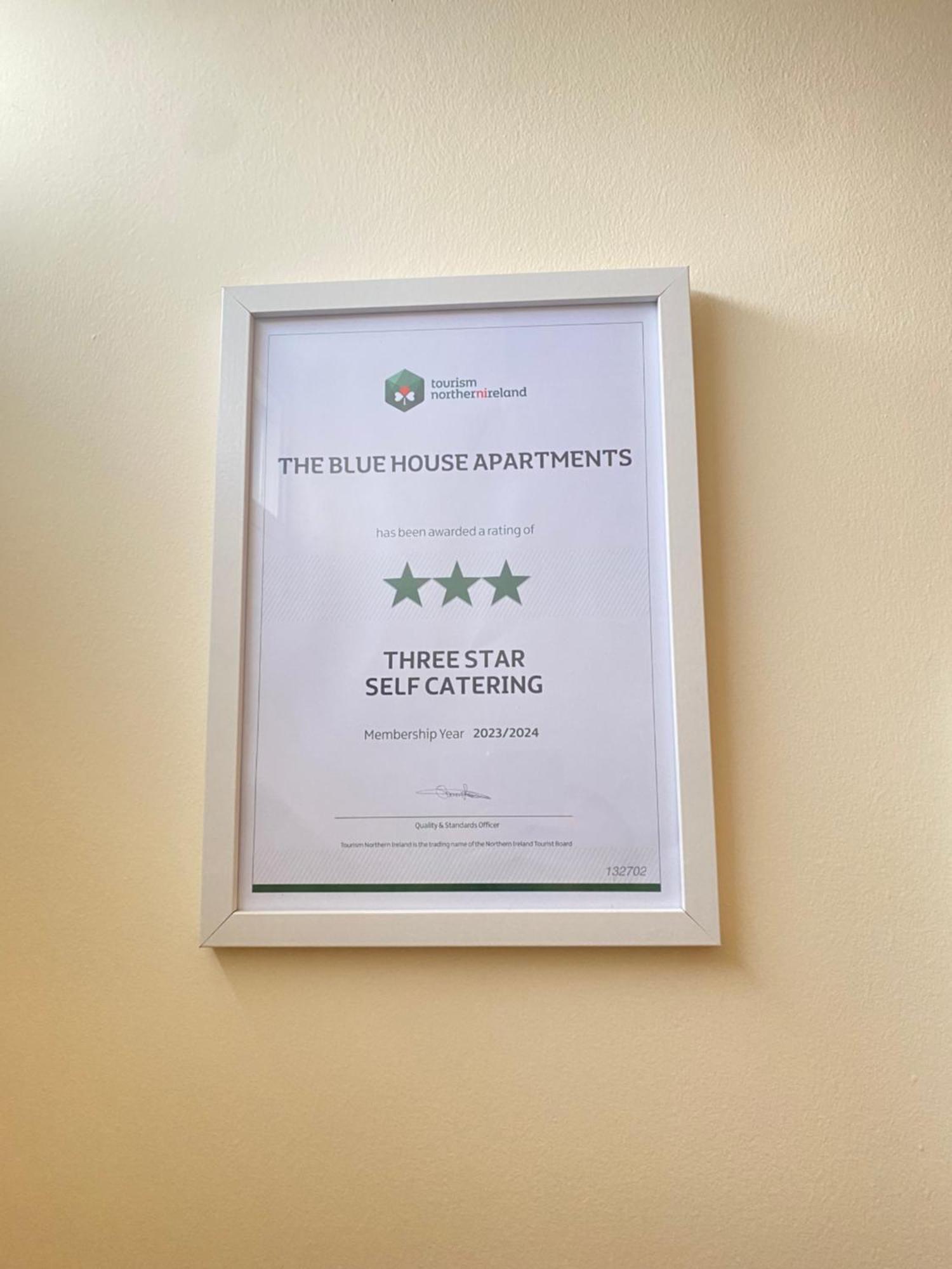 The Blue House Apartments Bushmills Exterior foto